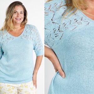 NWT Davi & Dani Pointelle Knit Vneck Sweater